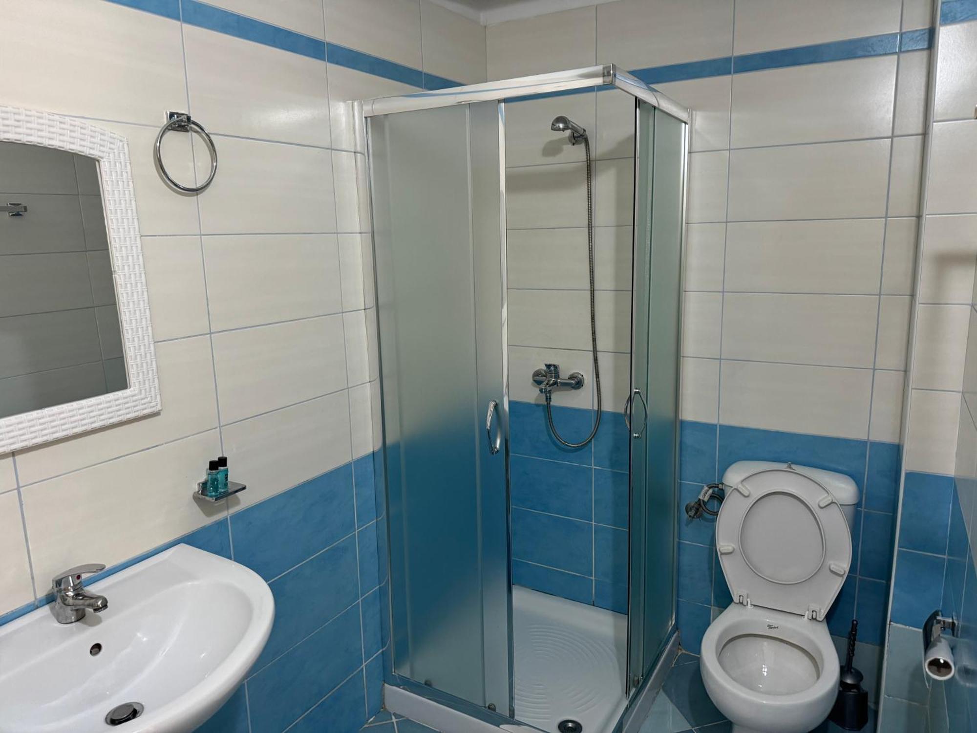 Comfort 1 Apartment Saranda Dış mekan fotoğraf